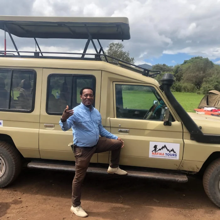 How to Tip Your Safari Guide